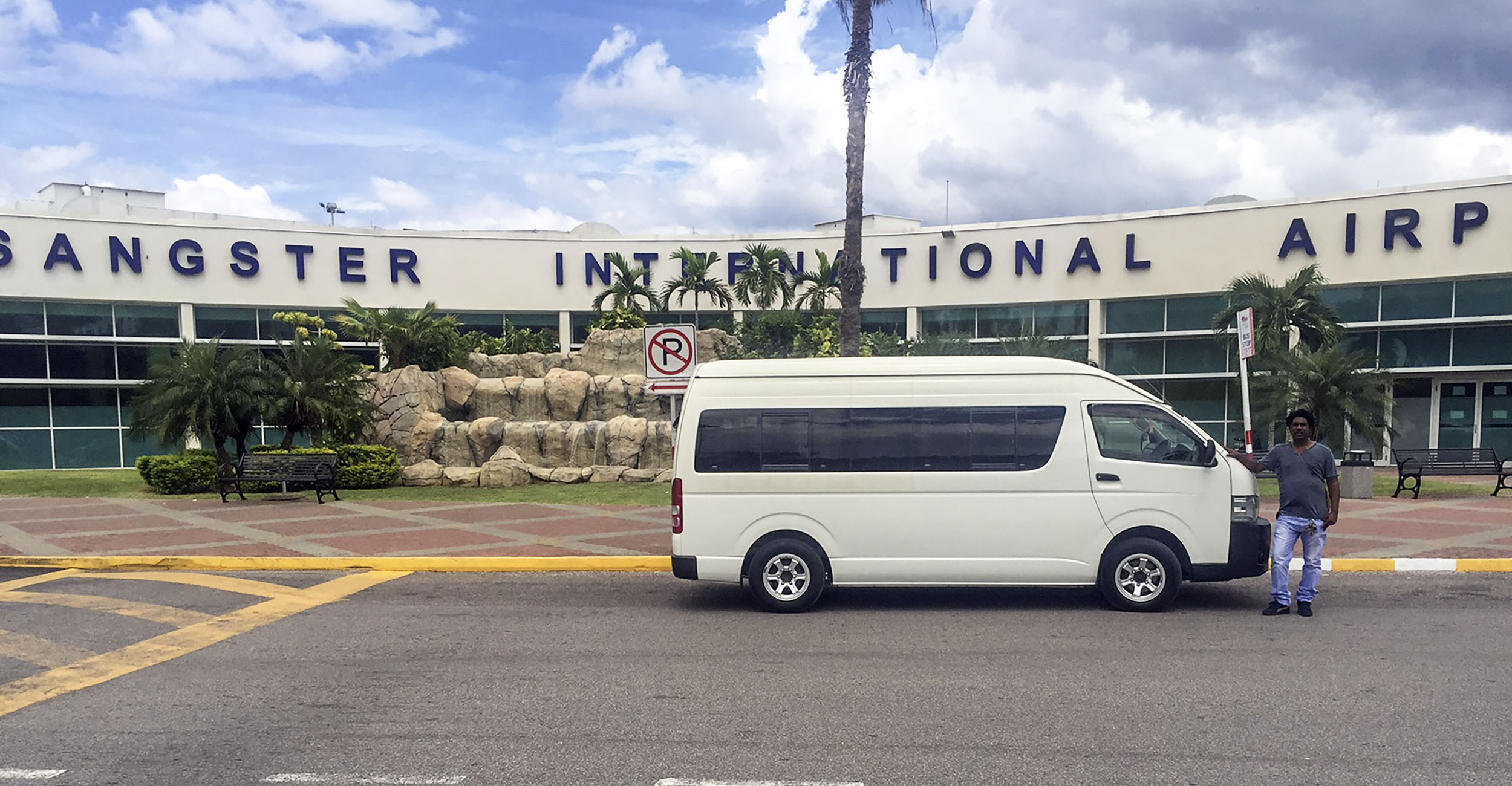 Joe Cool at Sangster Internation Airport - Joe Cool Taxi and Tours Jamaica - Jamaican Taxi and Tours by Joe Cool - www.joecooltaxiandtoursjamaica.com - www.joecooltaxiandtoursjamaica.net