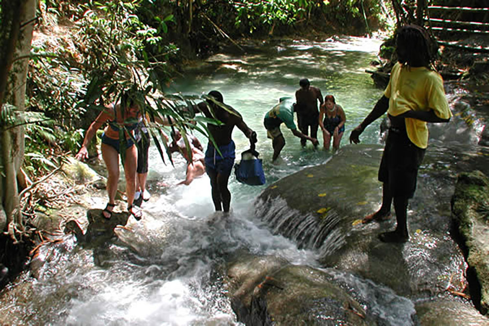 Appleton Estate Rum Factory Tour Photo - Joe Cool Taxi and Tours Jamaica - Jamaican Taxi and Tours by Joe Cool - www.joecooltaxiandtoursjamaica.com - www.joecooltaxiandtoursjamaica.net