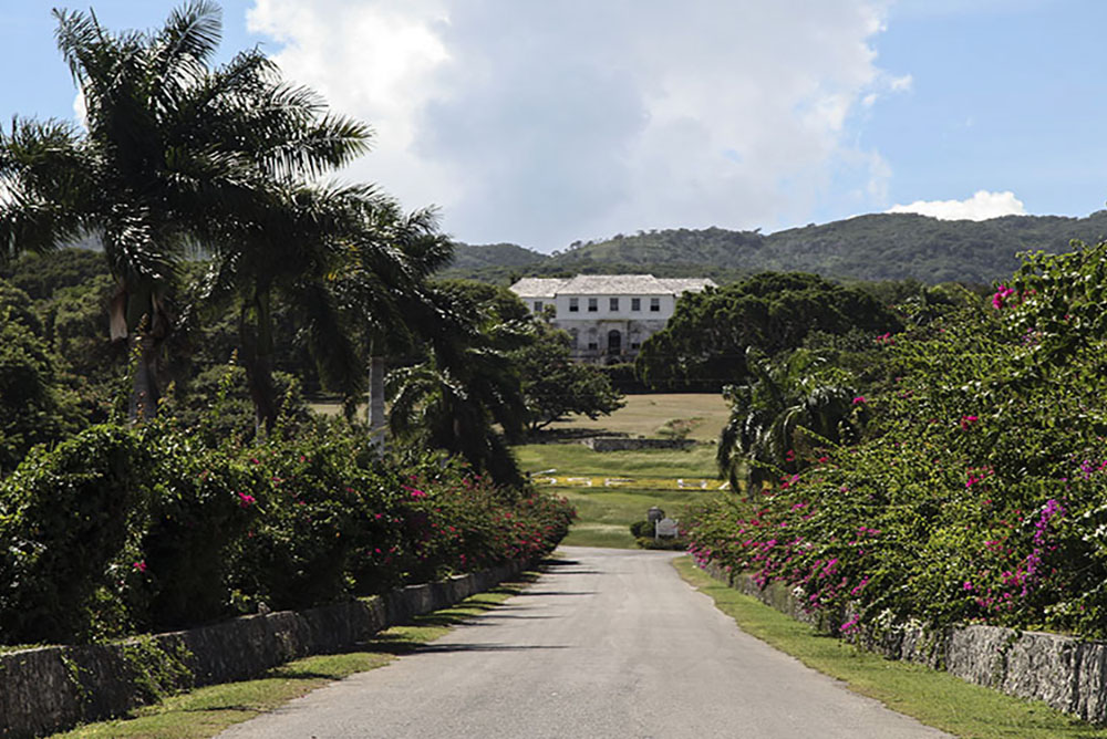 Appleton Estate Rum Factory Tour Photo - Joe Cool Taxi and Tours Jamaica - Jamaican Taxi and Tours by Joe Cool - www.joecooltaxiandtoursjamaica.com - www.joecooltaxiandtoursjamaica.net